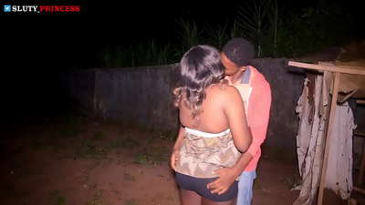 Valtava kyrpä porno